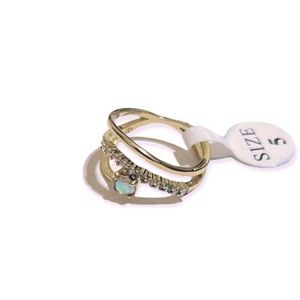 NEW Gold-plated ring w/ moonlight crystals and cz